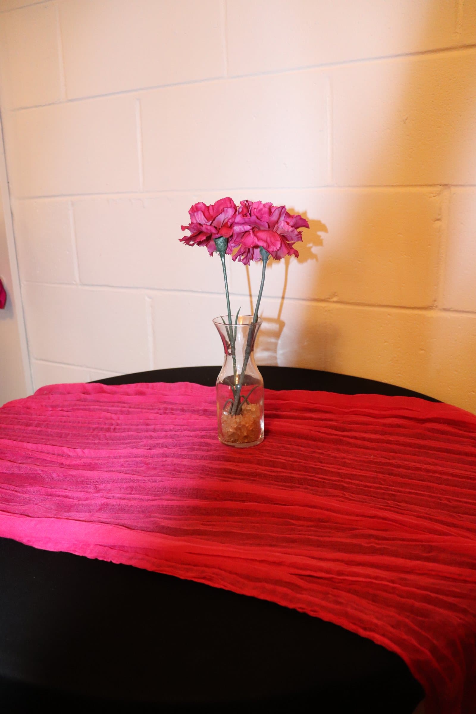 Pink floral table detail at A Date With Sis 2025